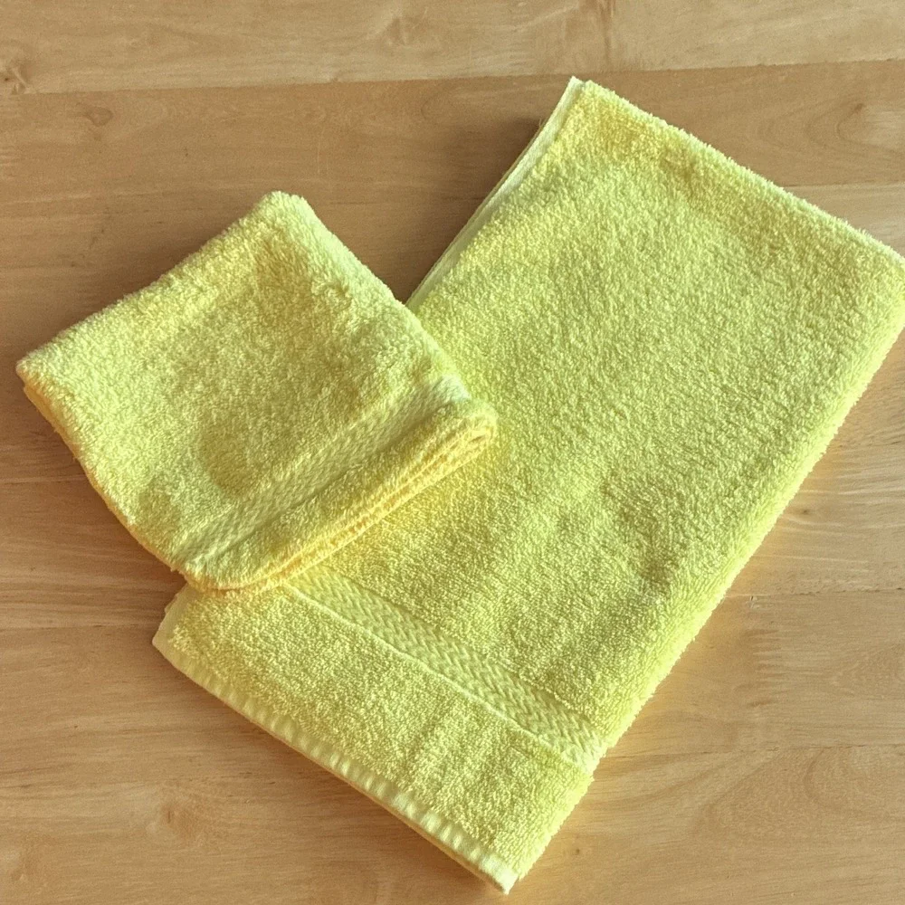 VTGTastemaker Ultra Touch Yellow Solid Textured Towel Set2pc HandTowel/Washcloth